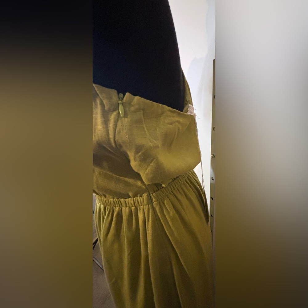 Elegant One-Shoulder Green Maxi Dress with Cut Out side-Medium - Picture 13 of 13